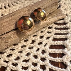 Vintage Gold Round Studded Earrings
